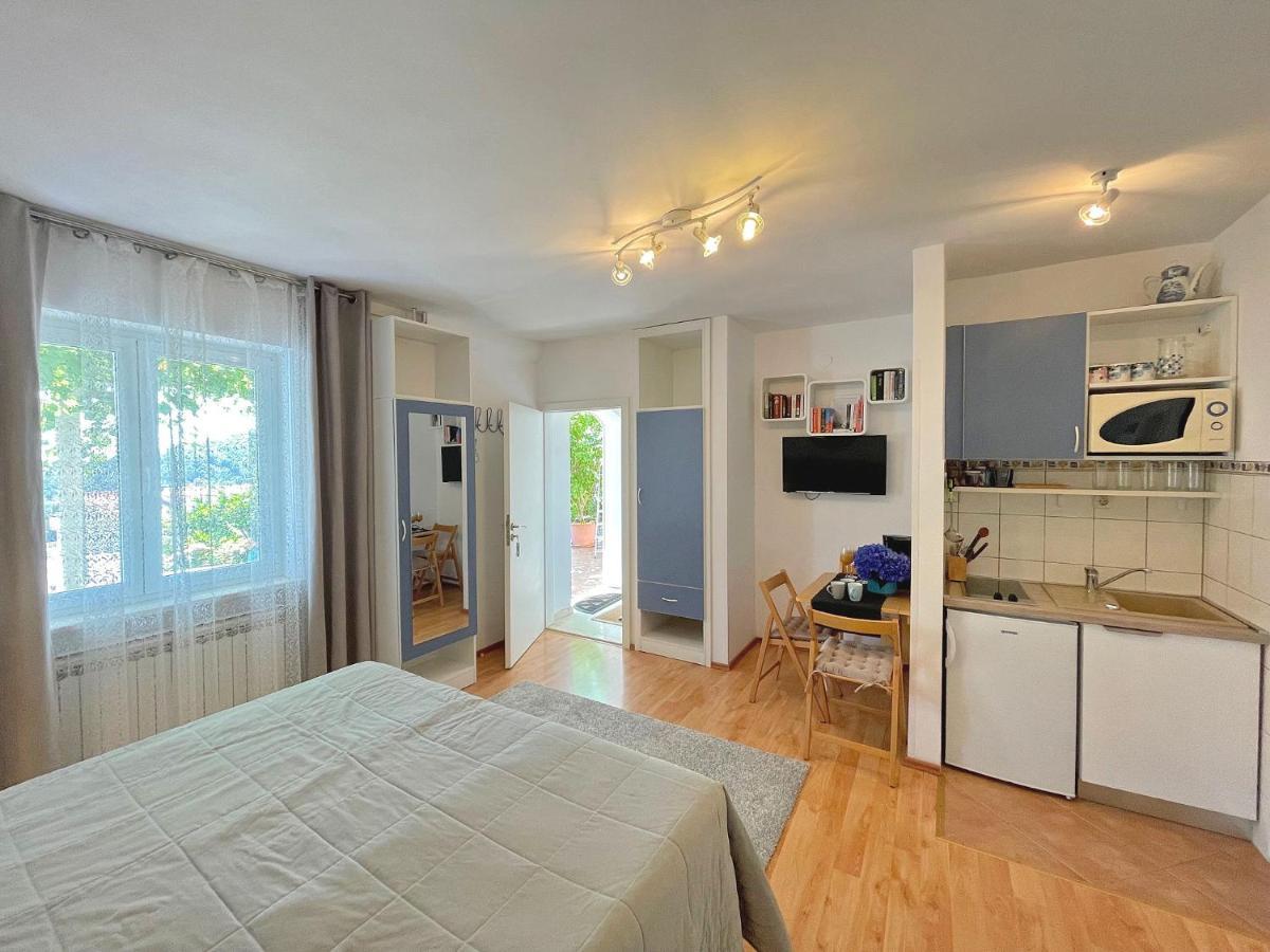 Studio Apartments Andrijana Mlini Exterior photo